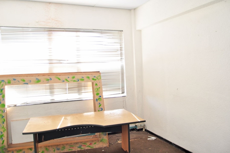 To Let commercial Property for Rent in Paarden Eiland Western Cape